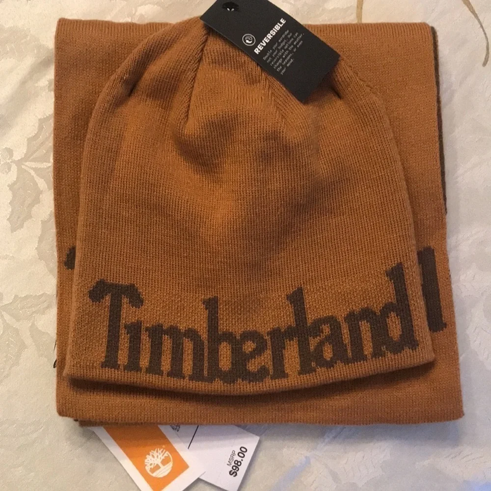 Brand New Timberland Reversible Knit Hat and Scarf Set